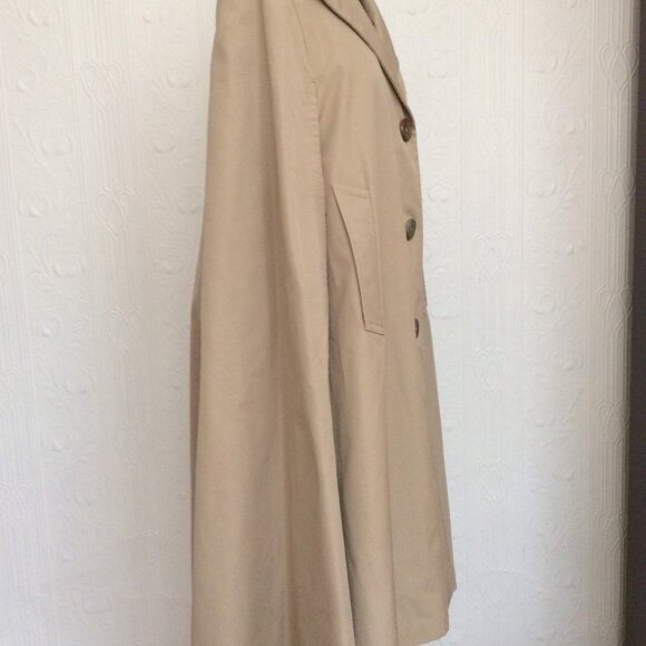 1960's rain cape, lined with faux fur interior, trench mac - Picture 4 of 4